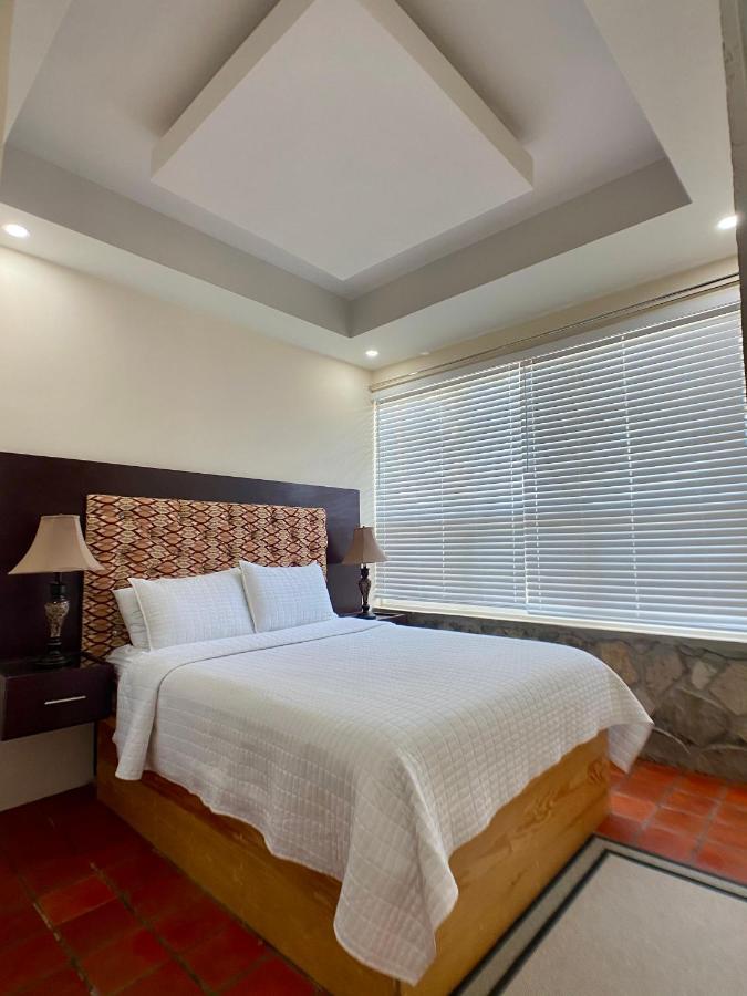 Stonetrail Hotel Arnos Vale Ngoại thất bức ảnh
