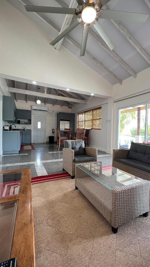 Stonetrail Hotel Arnos Vale Ngoại thất bức ảnh