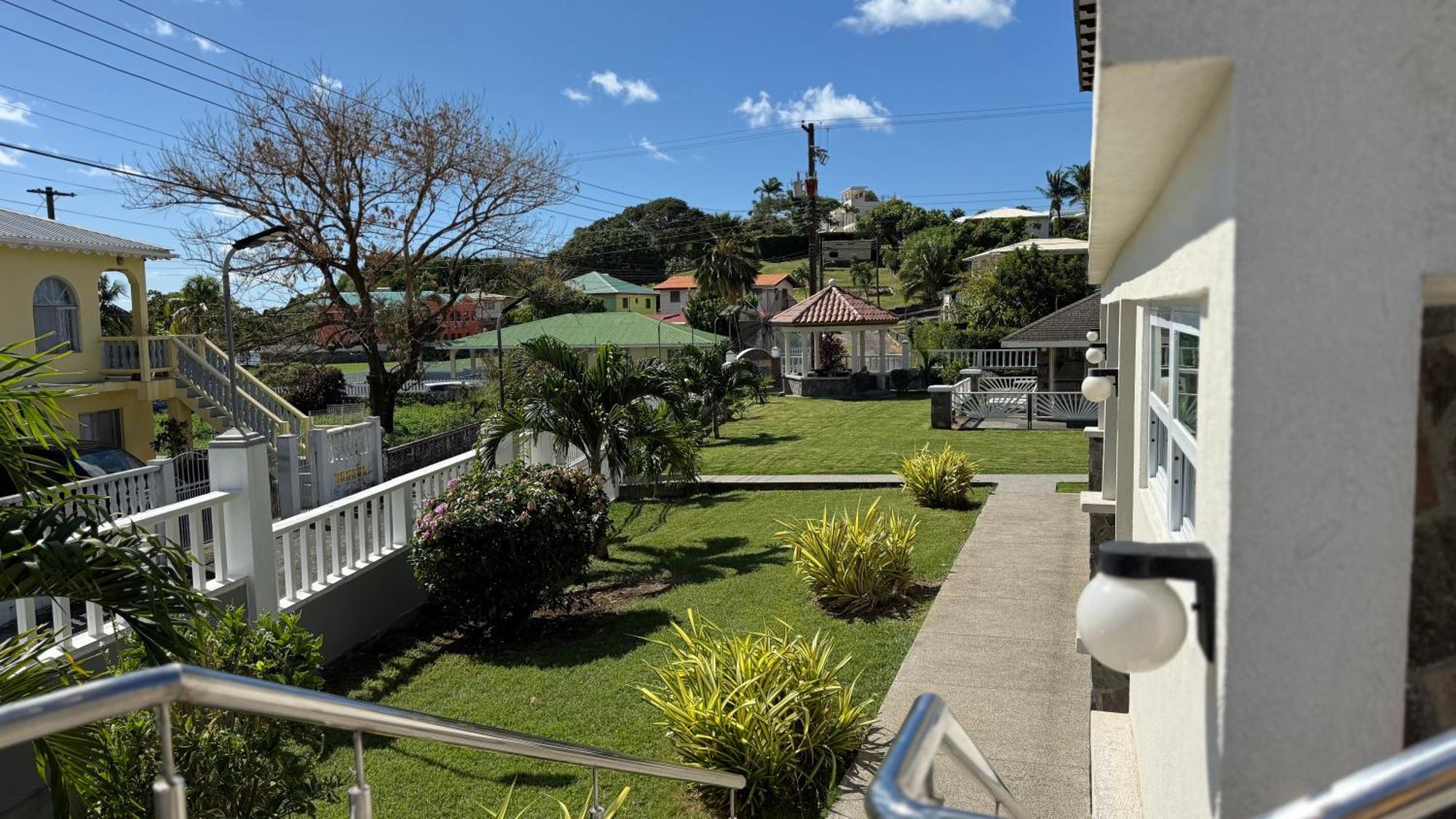 Stonetrail Hotel Arnos Vale Ngoại thất bức ảnh
